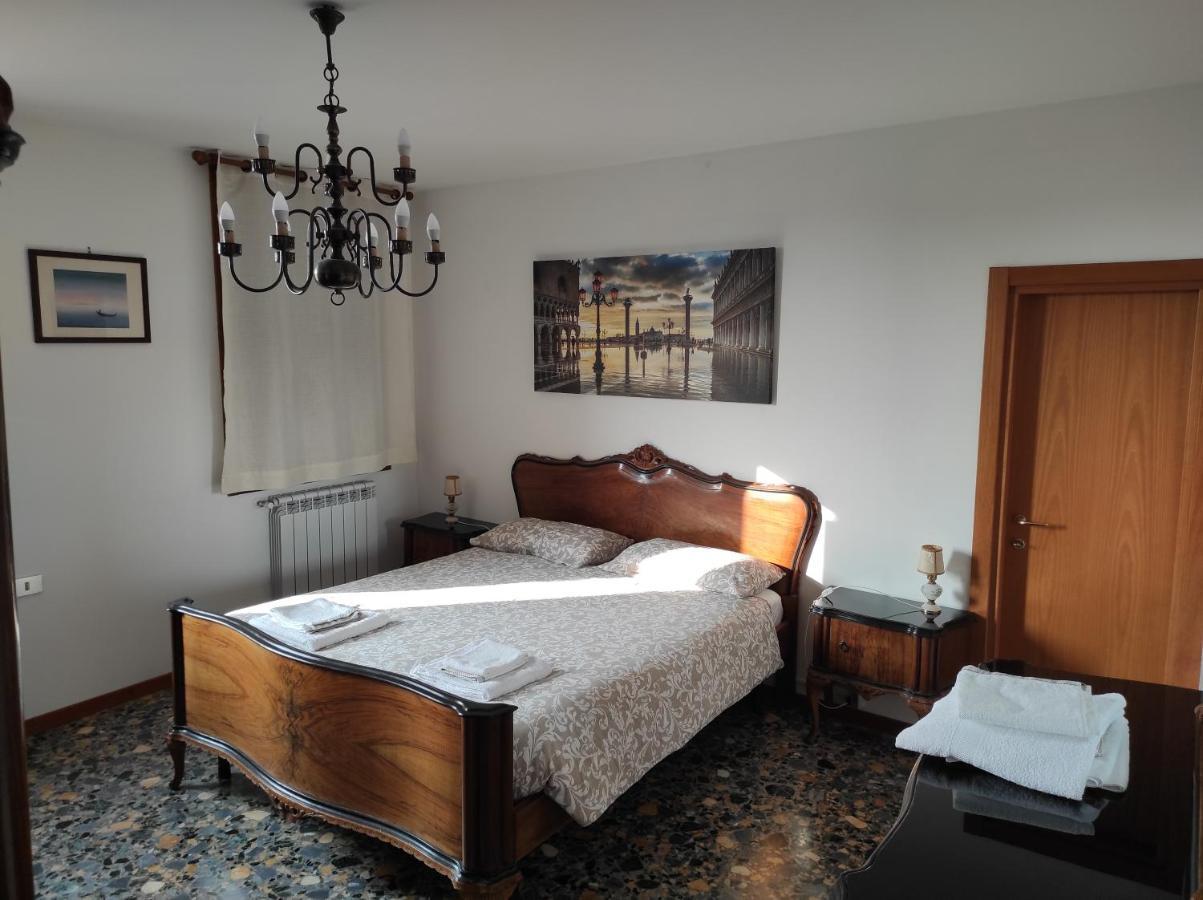 Guizzo Apartment Venezia Luaran gambar