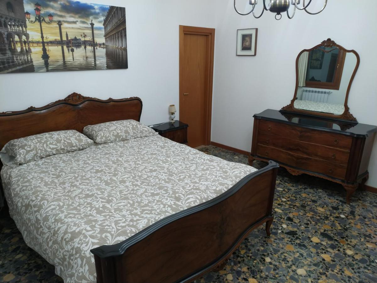 Guizzo Apartment Venezia Luaran gambar