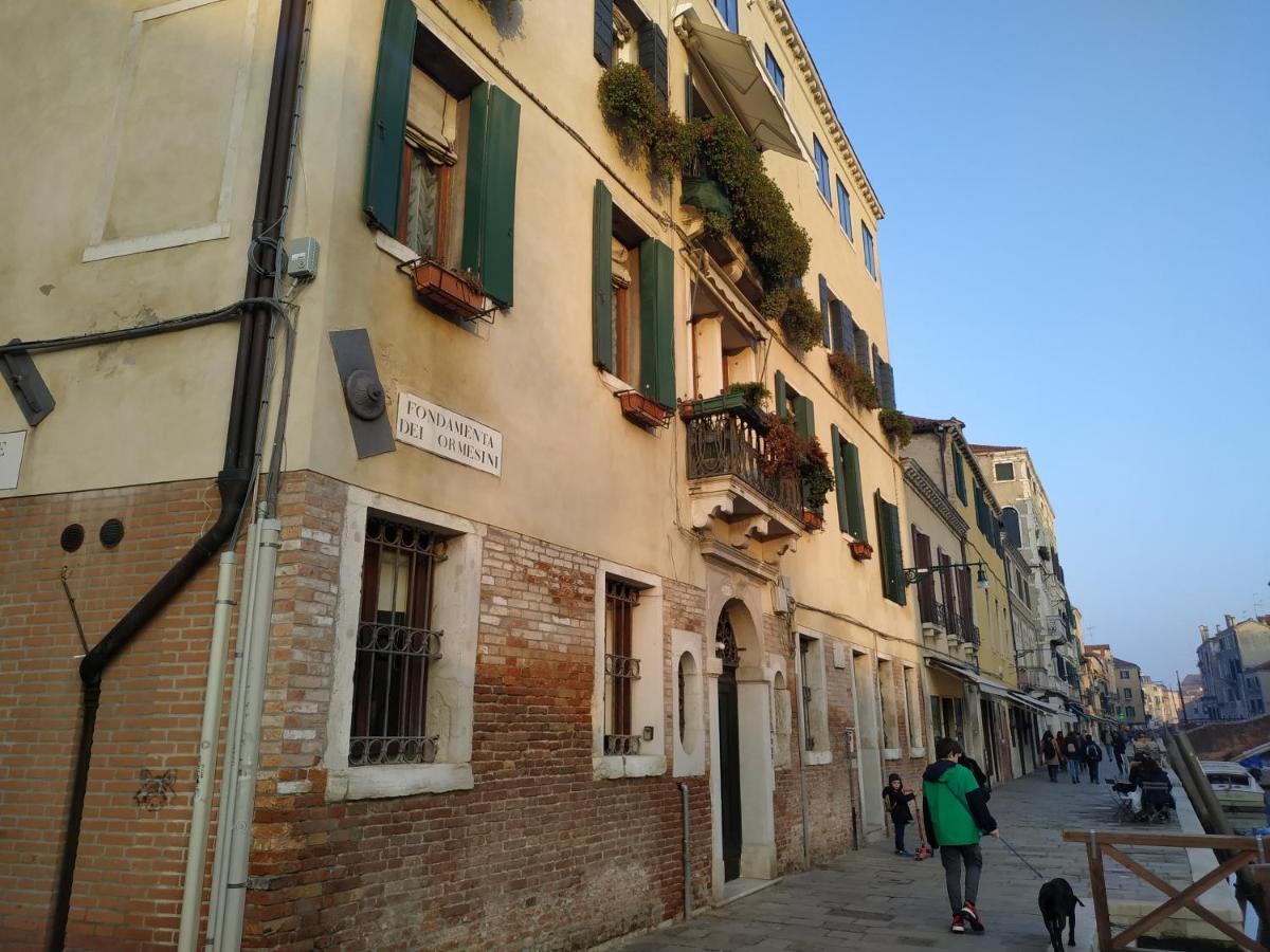 Guizzo Apartment Venezia Luaran gambar
