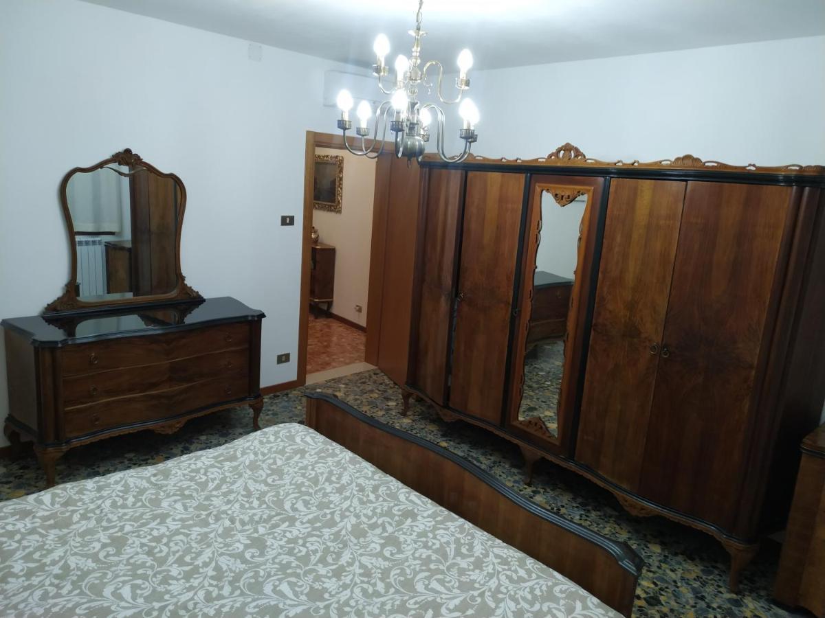 Guizzo Apartment Venezia Luaran gambar