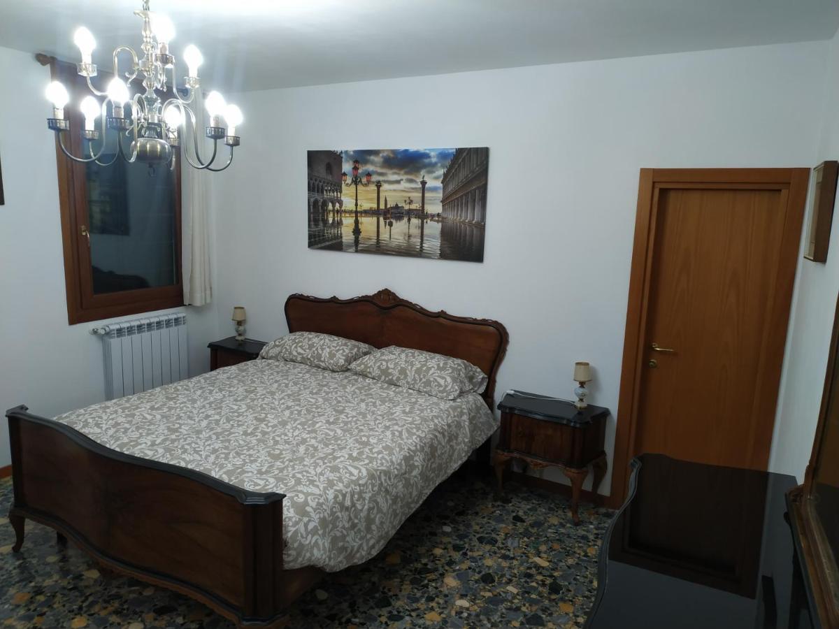 Guizzo Apartment Venezia Luaran gambar