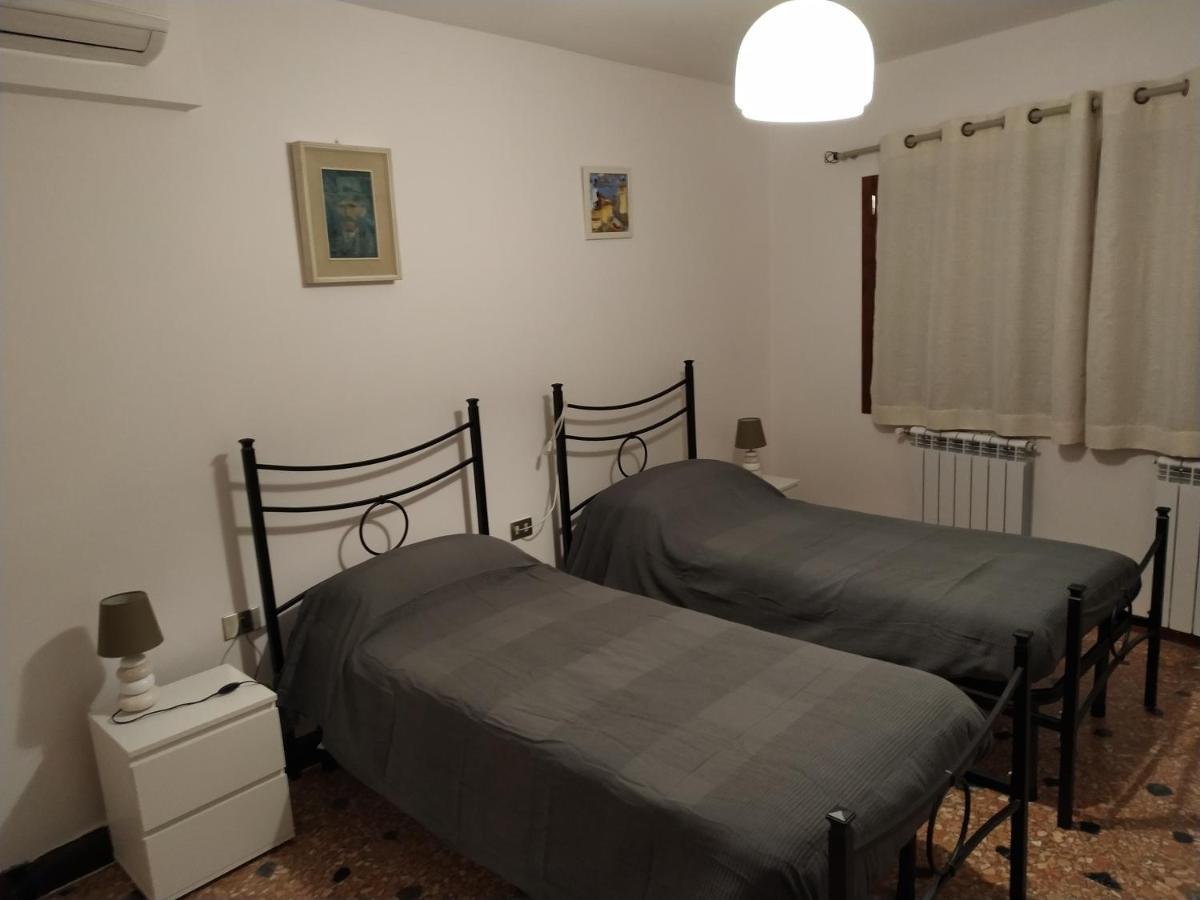 Guizzo Apartment Venezia Luaran gambar