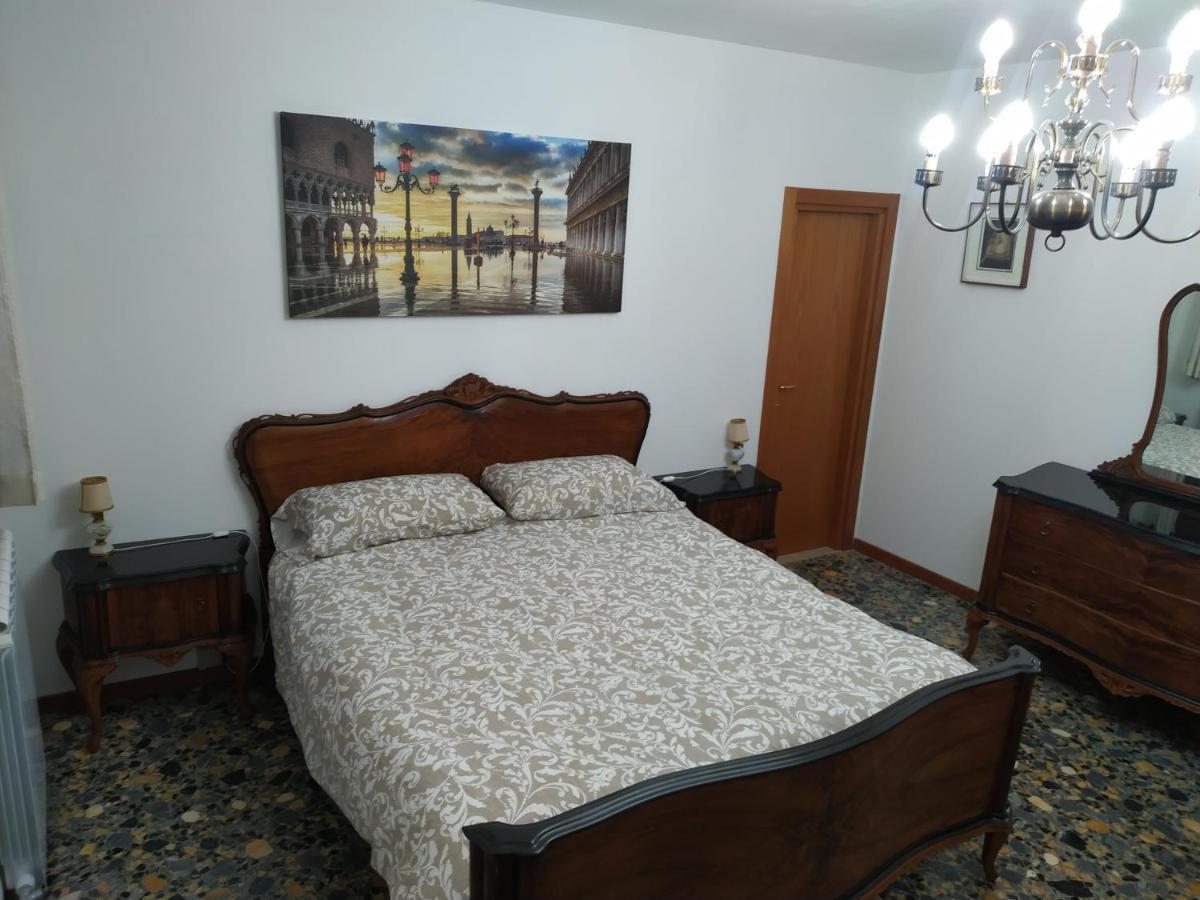 Guizzo Apartment Venezia Luaran gambar