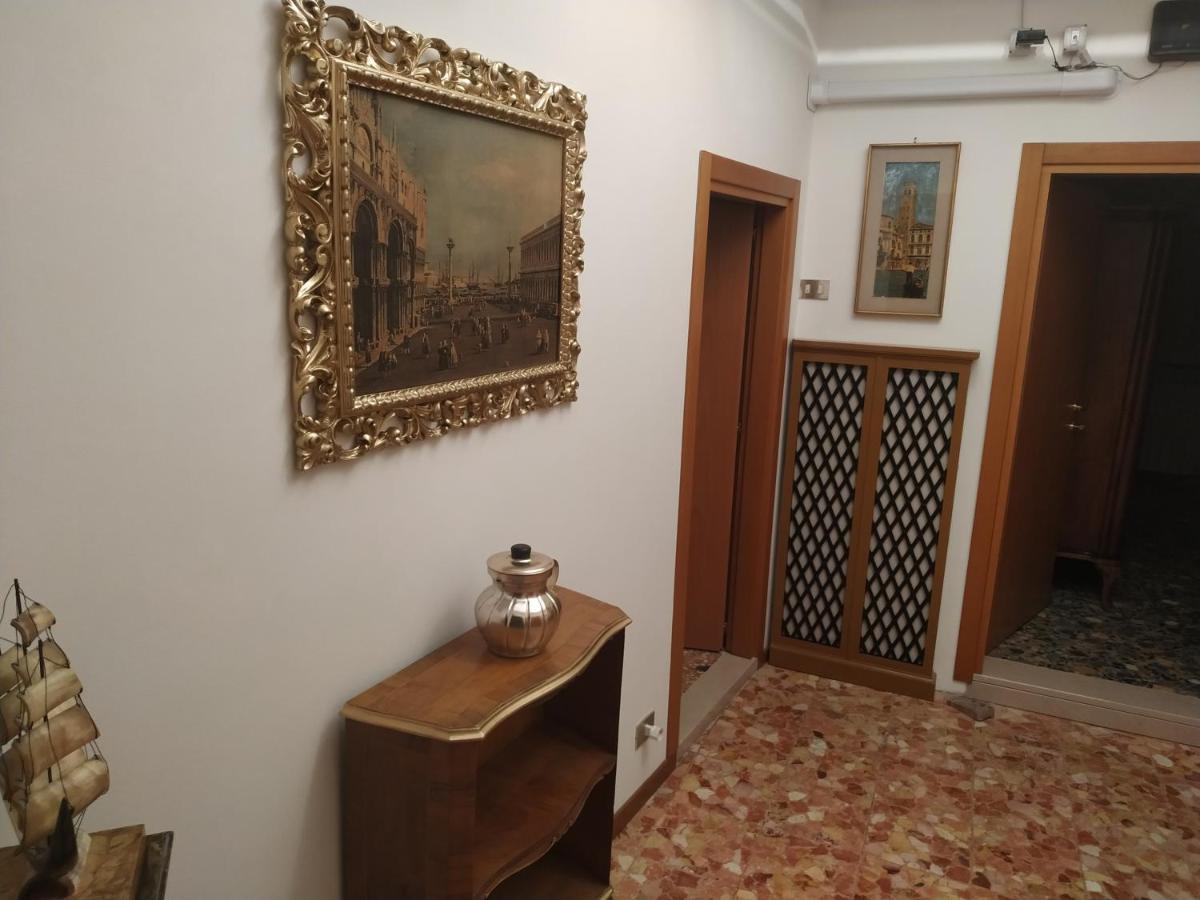 Guizzo Apartment Venezia Luaran gambar