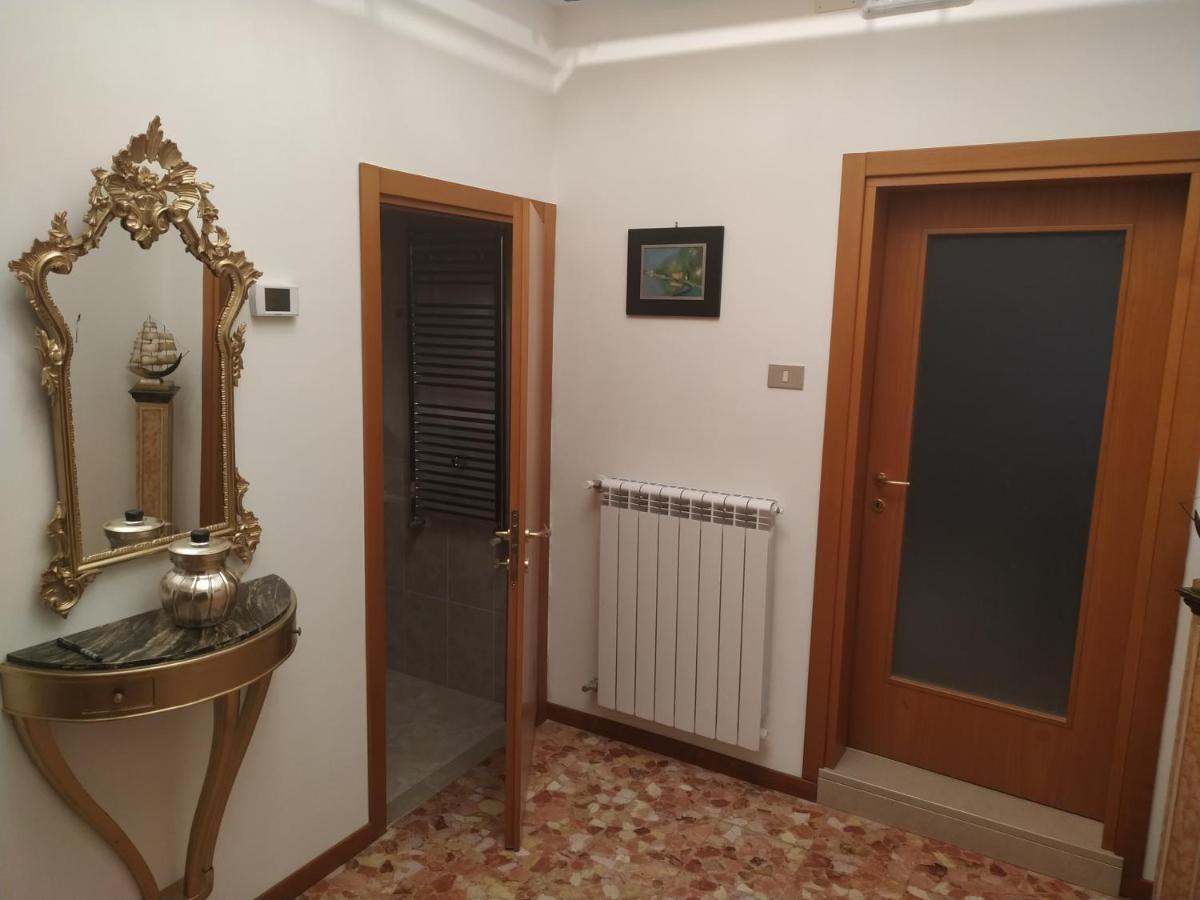 Guizzo Apartment Venezia Luaran gambar