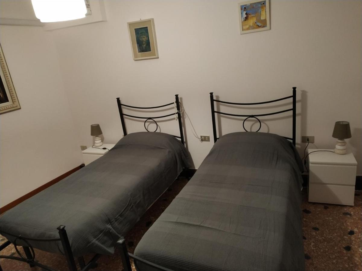 Guizzo Apartment Venezia Luaran gambar